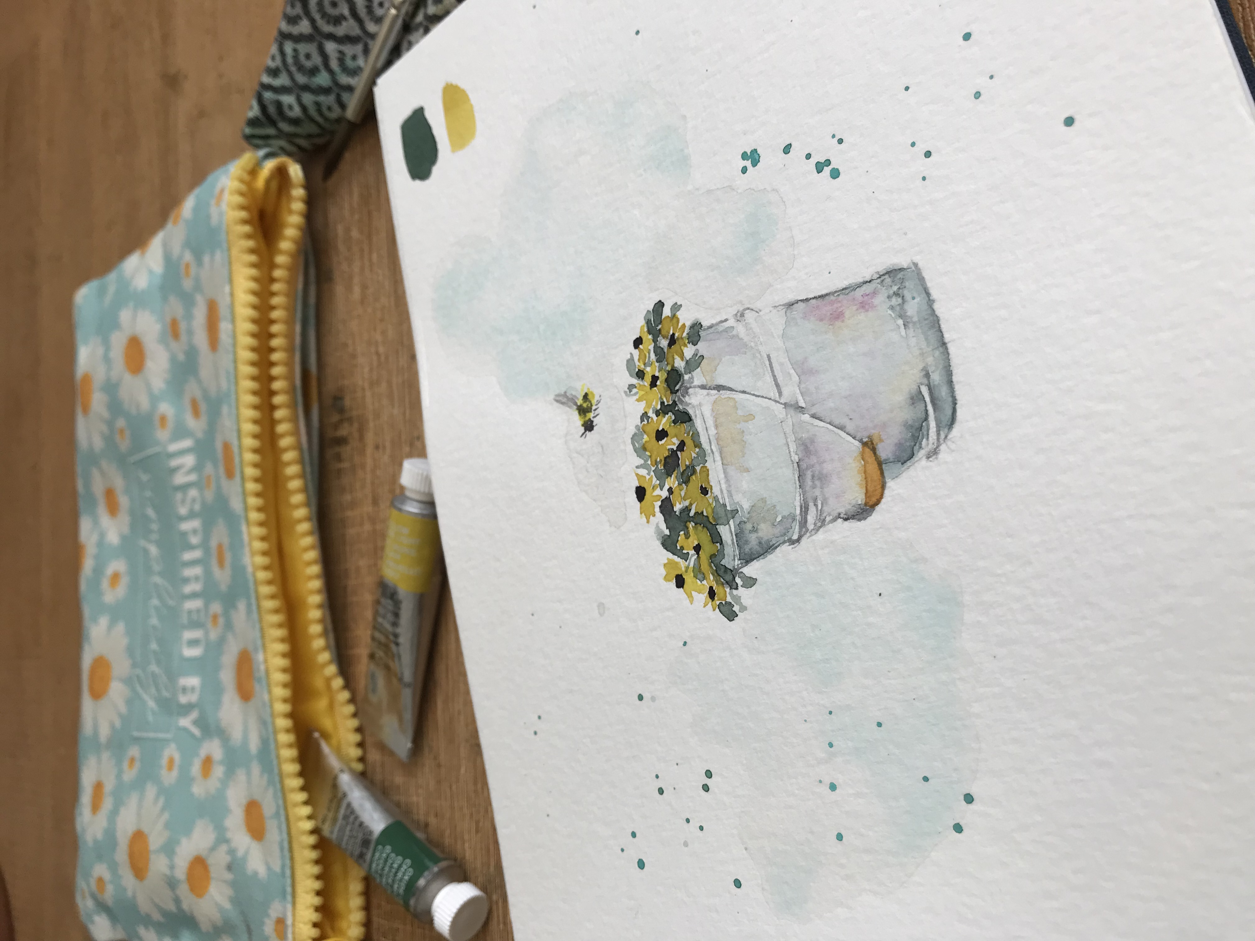 Croquis d'un pot fleuris en extérieur